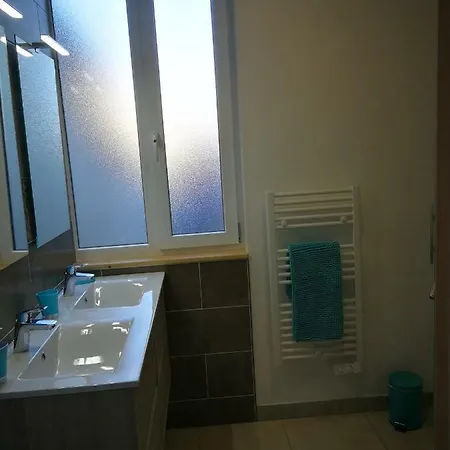 Appartement beau T2 lumineux 1er etage à Rochefort-sur-Mer Extérieur photo